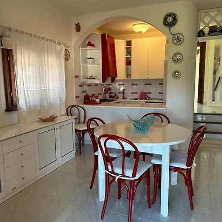 La Banchina Apartment *